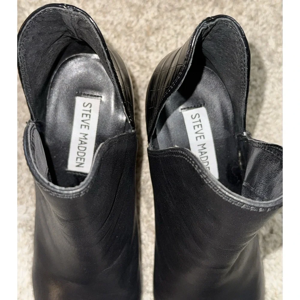 Women's STEVE MADDEN Black Crocodile Heel Slip On Leather Booties Size 7M